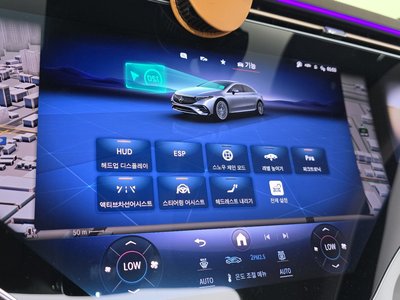 2022 Mercedes-BENZ EQS thumbnail 18