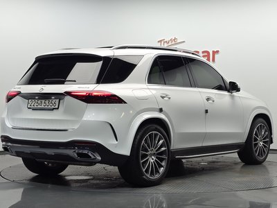 2025 Mercedes-BENZ GLE photo 3