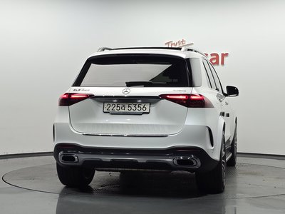 2025 Mercedes-BENZ GLE photo 4