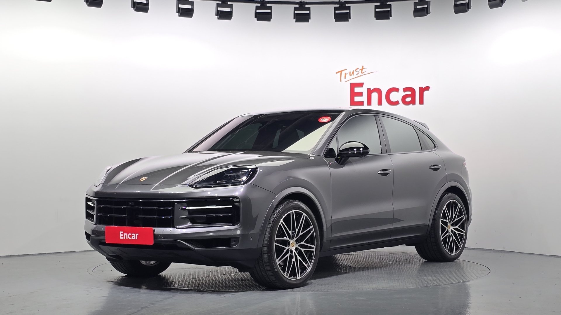 PORSCHE CAYENNE - View 1