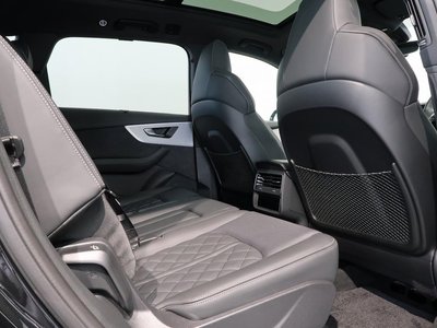 AUDI Q7 - 9