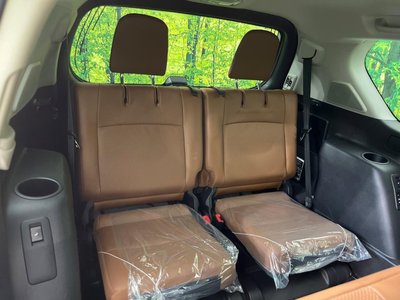 TOYOTA LAND CRUISER - 10