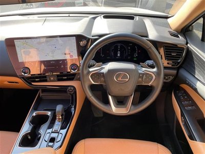 LEXUS NX - 4