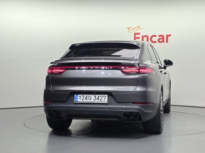 صورة 4 لـ 2020 Porsche CAYENNE