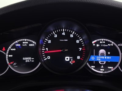 صورة 8 لـ 2020 Porsche CAYENNE