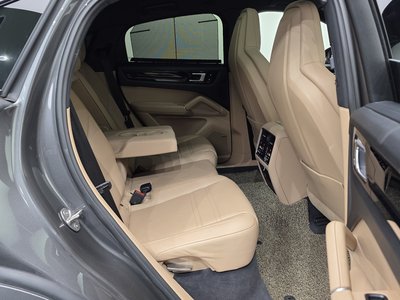 صورة مصغرة 12 لـ 2020 Porsche CAYENNE