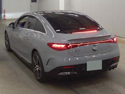 MERCEDES-BENZ EQE - 2