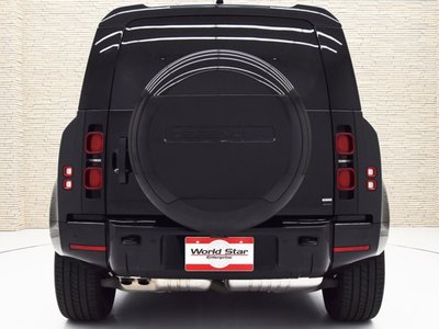LAND ROVER DEFENDER - 4