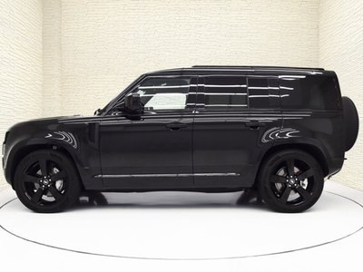 LAND ROVER DEFENDER - 6