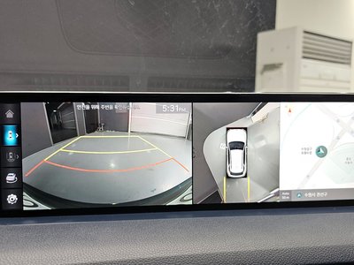 2022 Genesis GV70 thumbnail 15