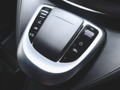 صورة مصغرة 18 لـ 2023 Mercedes-BENZ V-CLASS