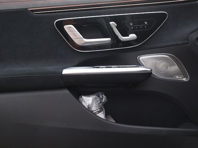 MERCEDES-BENZ EQE AMG - 8