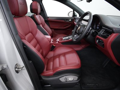 صورة 2 لـ 2025 Porsche MACAN