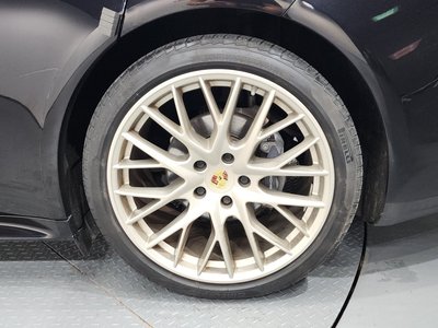 صورة 8 لـ 2020 Porsche PANAMERA