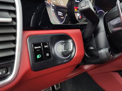 2020 Porsche CAYENNE — миниатюра 22