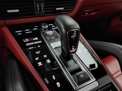 2020 Porsche CAYENNE — миниатюра 12