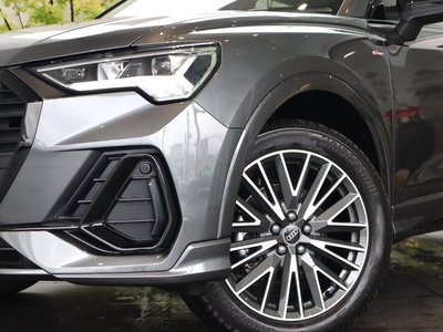 AUDI Q3 - 3