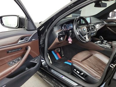 BMW 5 SERIES - 10
