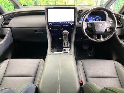 2025 Toyota ALPHARD photo 2