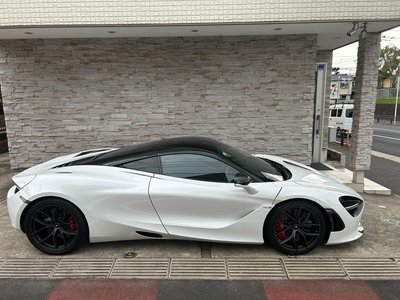 MCLAREN 720S - 3