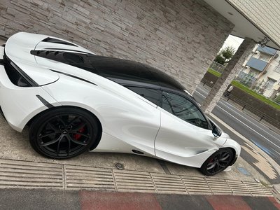 MCLAREN 720S - 5
