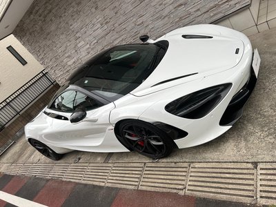 MCLAREN 720S - 2