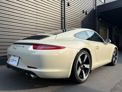 PORSCHE 911 - 8