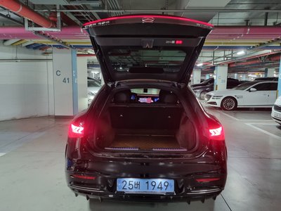 MERCEDES-BENZ EQS - 7