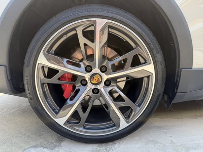 2022 Porsche TAYCAN 照片 6