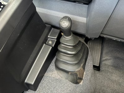 2025 Toyota LAND CRUISER 70 — миниатюра 54