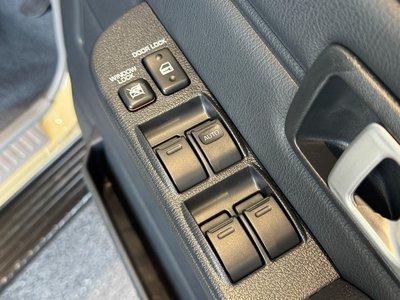 2025 Toyota LAND CRUISER 70 — миниатюра 31