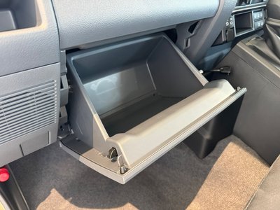2025 Toyota LAND CRUISER 70 — миниатюра 40