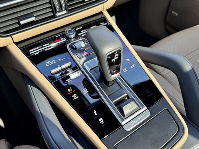 2022 Porsche CAYENNE 缩略图 18