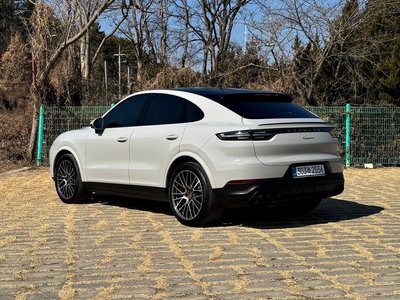 2022 Porsche CAYENNE 照片 4