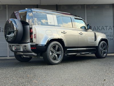 LAND ROVER DEFENDER - 5