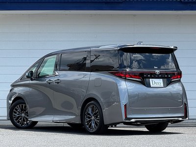 2026 Toyota VELLFIRE photo 10
