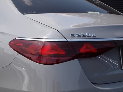 صورة مصغرة 33 لـ 2025 Mercedes-BENZ E-CLASS