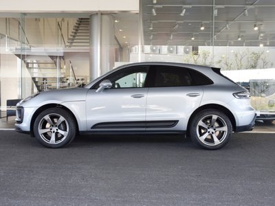 PORSCHE MACAN - 3