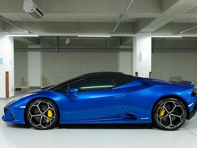 2022 Lamborghini HURACAN — фото 5