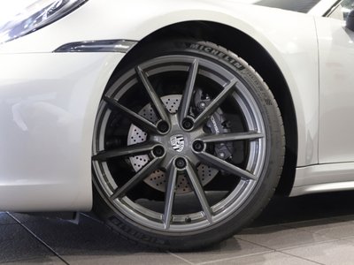2023 Porsche 911 photo 4