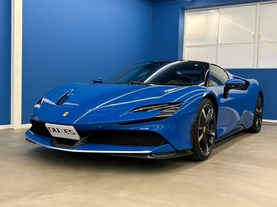 FERRARI SF90 - 1