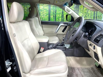 TOYOTA LAND CRUISER PRADO - 9