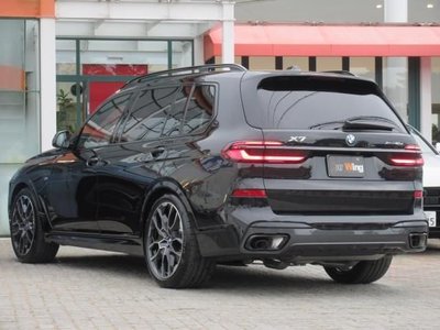2025 BMW X7 照片 6