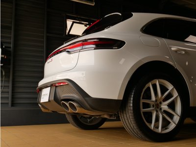 PORSCHE MACAN - 7