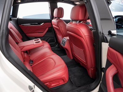 MASERATI LEVANTE - 10