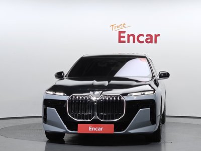 BMW 7 SERIES - 2