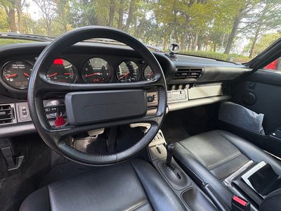 PORSCHE 911 CARRERA 2 - 5