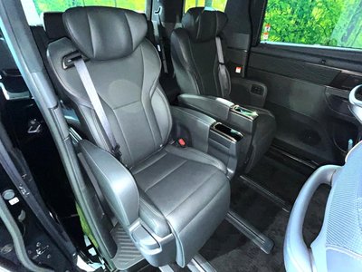2025 TOYOTA ALPHARD photo 9