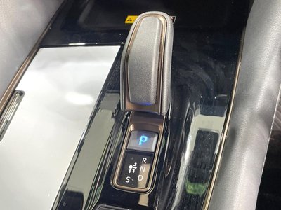 صورة مصغرة 63 لـ 2025 Toyota VELLFIRE