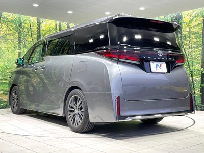 صورة مصغرة 30 لـ 2025 Toyota VELLFIRE